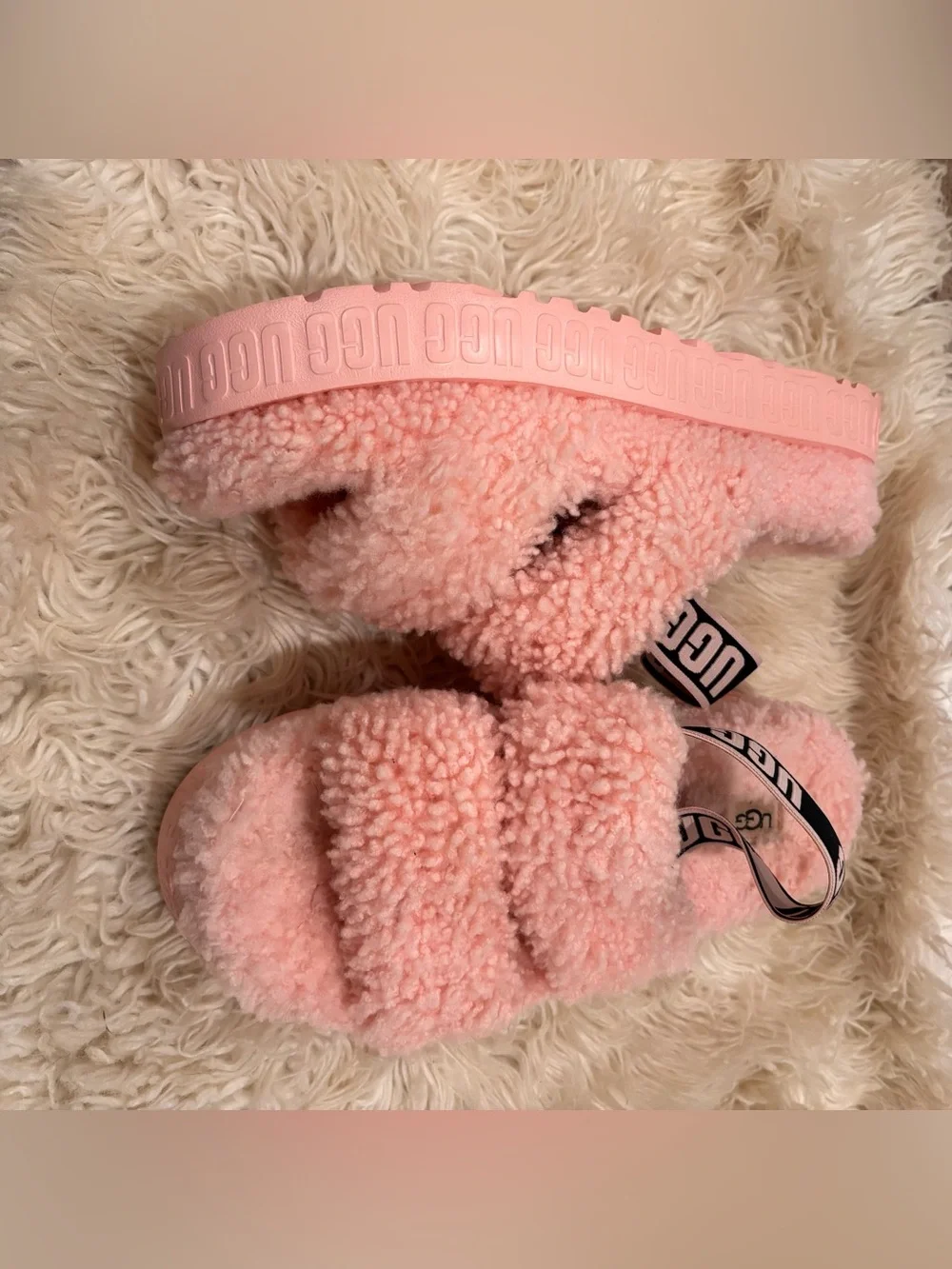 UGG Oh Fluffita Women's Size 9 Platform Sandals Fluffy Pink Faux Fur
